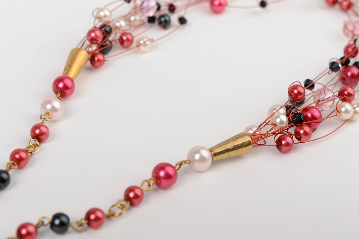 Airy ceramic pearl necklace handmade stylish designer evening accessory photo 5