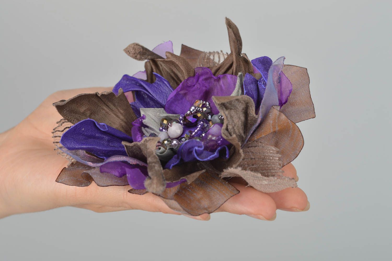 Broche Barrette fleur faite main grande en cuir Cadeau pour femme Violette  photo 3