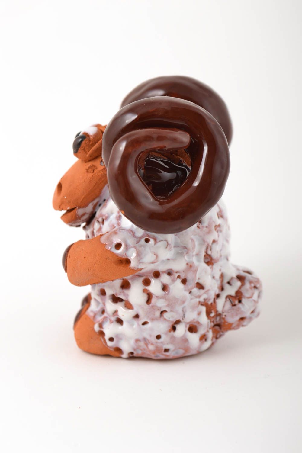 Figurina di animaletto fatta a mano in ceramica souvenir statuina di montone foto 2