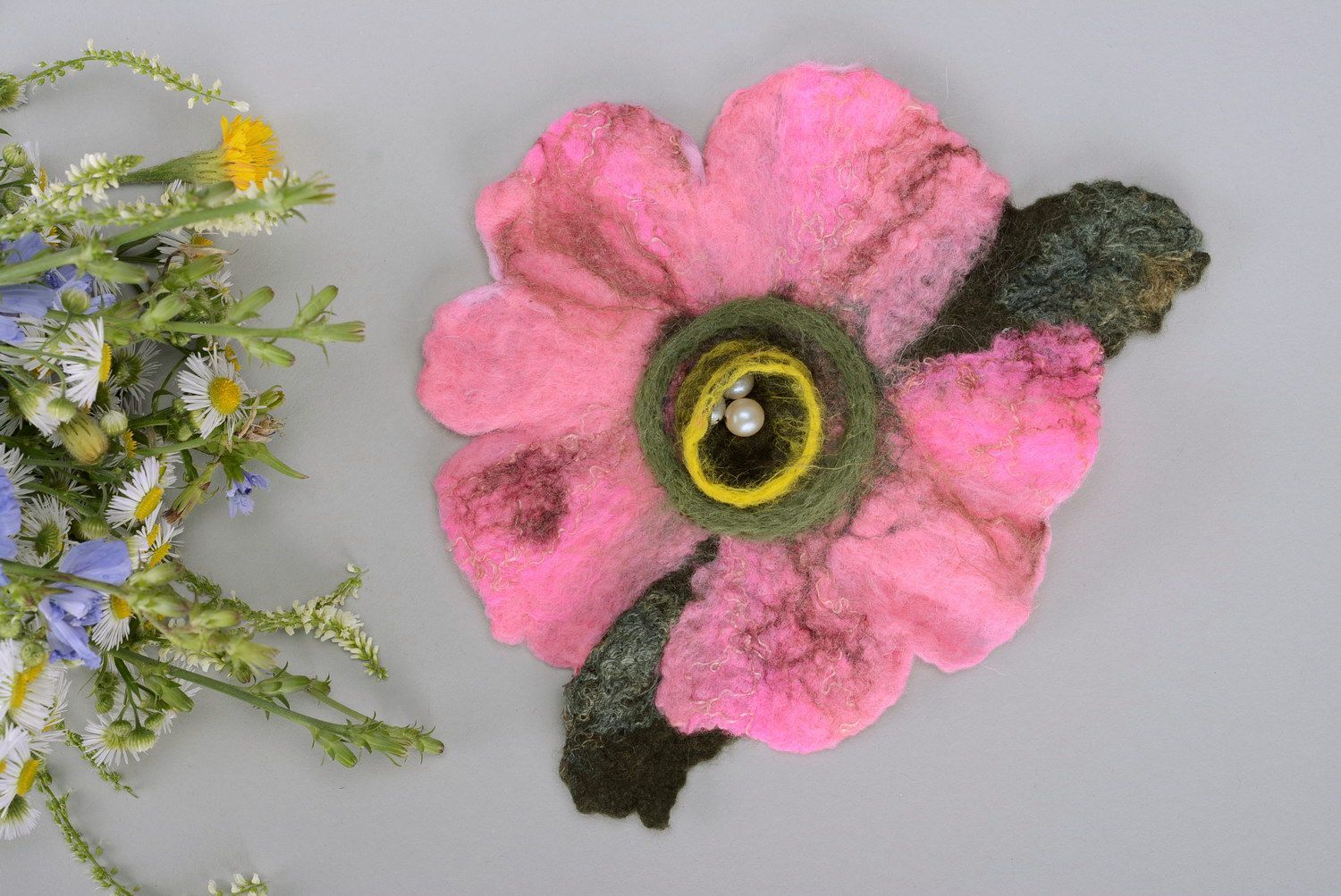 Brooch made from wool and pearls Pink flower photo 1