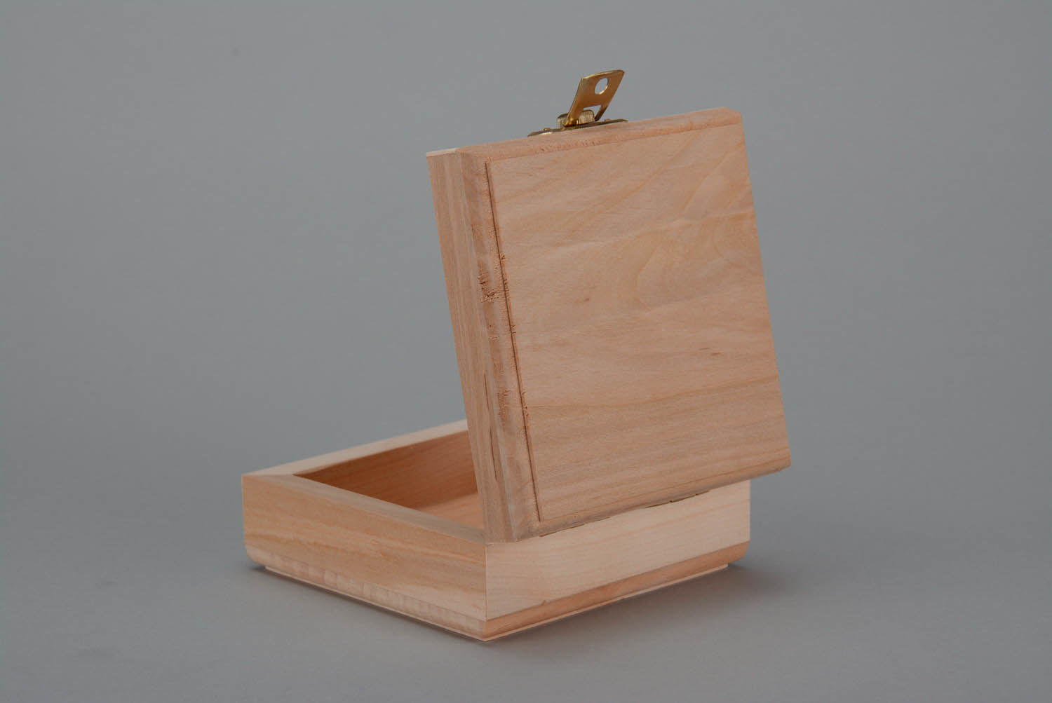 Boîte à décorer faite main en bois photo 2