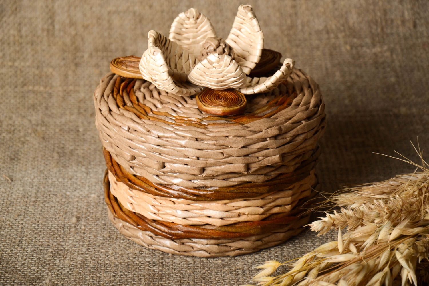 Плетеная корзина ручной работы емкость для конфет подарочная корзина для хлеба фото 1