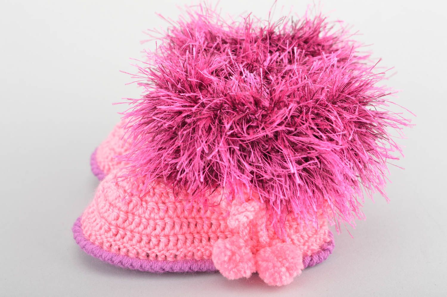 Chaussons roses pour bébé fils acryliques tricotés au crochet faits main photo 4