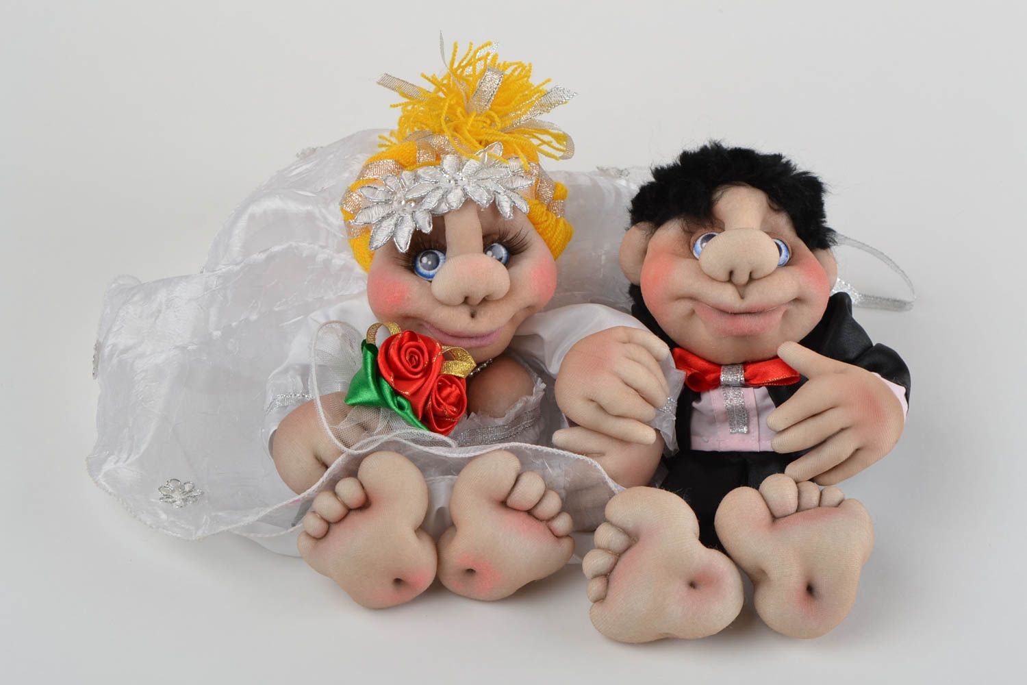 Handmade nylon figurine groom and bride couple wedding interior decoration toy photo 1