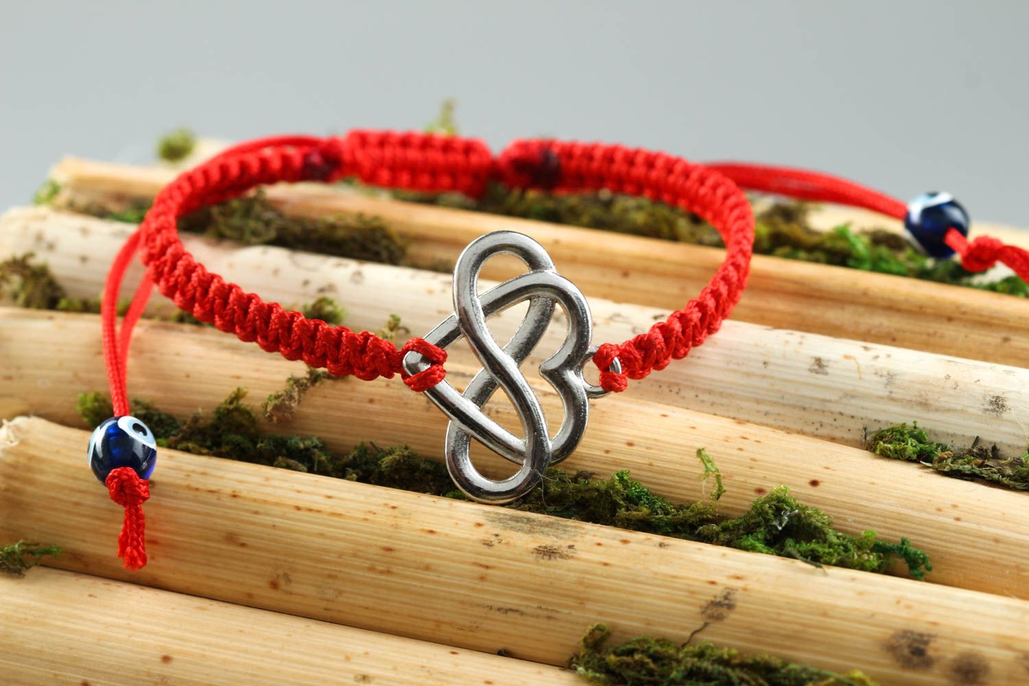 Модный браслет ручной работы красный браслет из ниток текстильный браслет фото 1