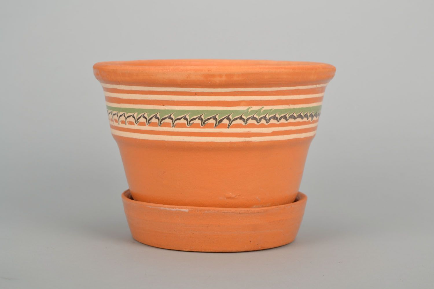Pot de fleur en argile rouge fait main original avec motif design pour maison photo 3