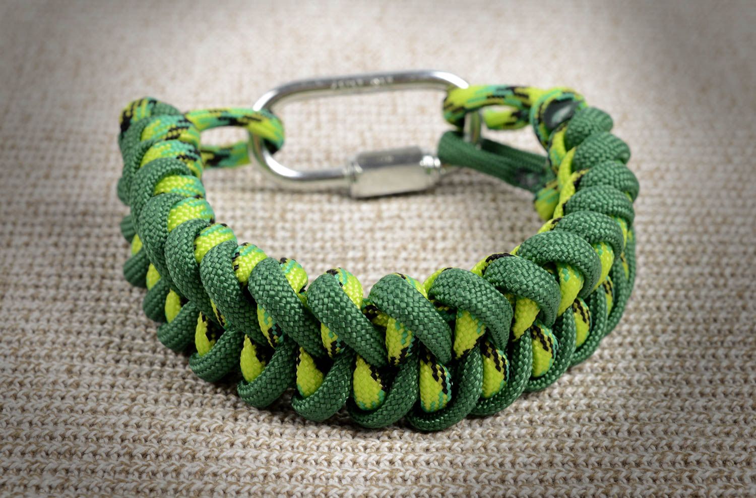 Handmade grünes Paracord Armband Accessoire für Männer Herren Armband foto 5