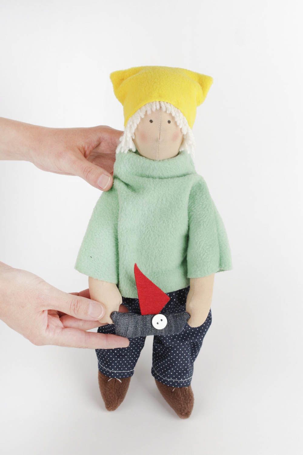 Кукла ручной работы кукла из ткани кукла для интерьера Мальчик с корабликом фото 2