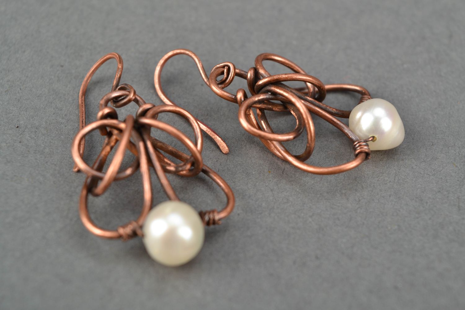 Wire wrap copper earrings with fresh water pearls photo 4