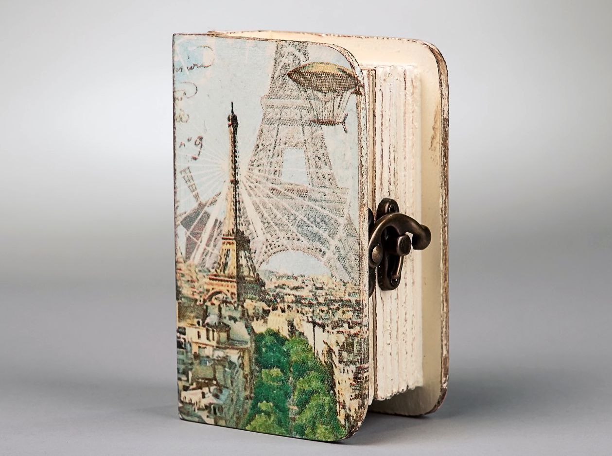 Wooden box with vintage fittings Paris, decoupage photo 1