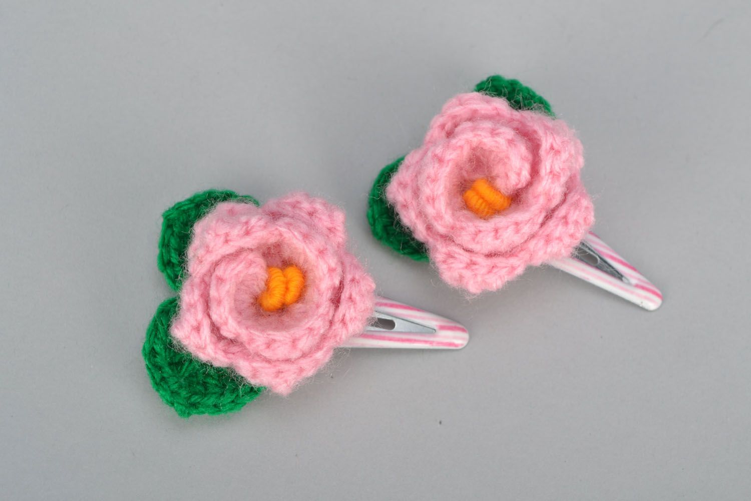 Set of floral hair clips photo 3