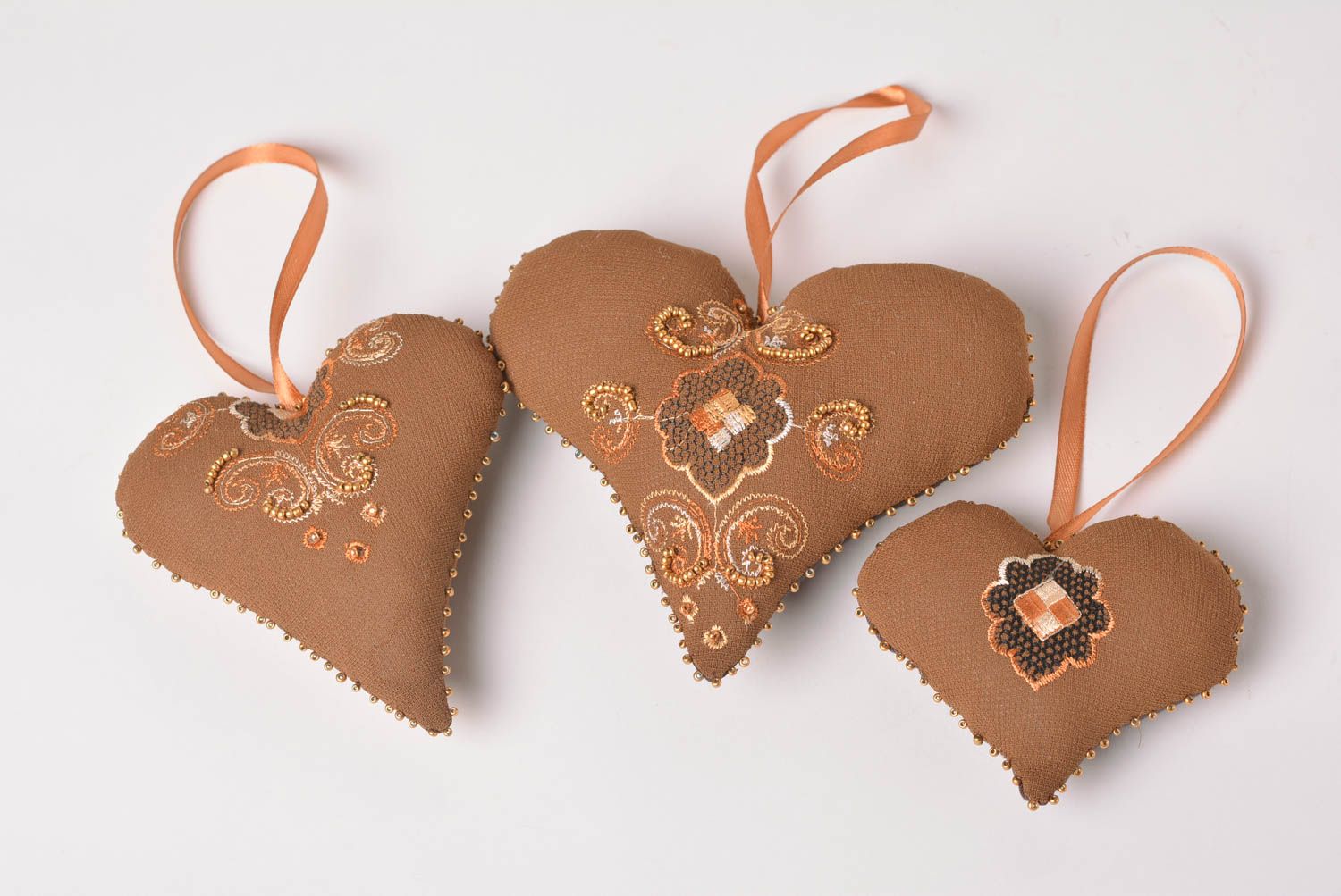 Coeurs déco faits main Suspensions décoratives marron en tissus Déco maison photo 3