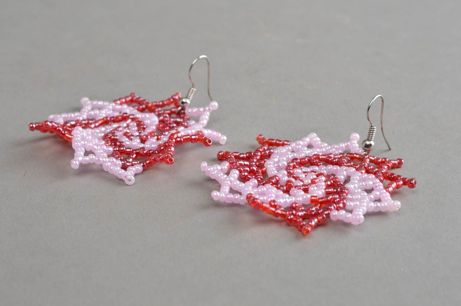 Rosa rote Gehänge Ohrringe aus Glasperlen einzigartig schön Designer Handarbeit foto 3