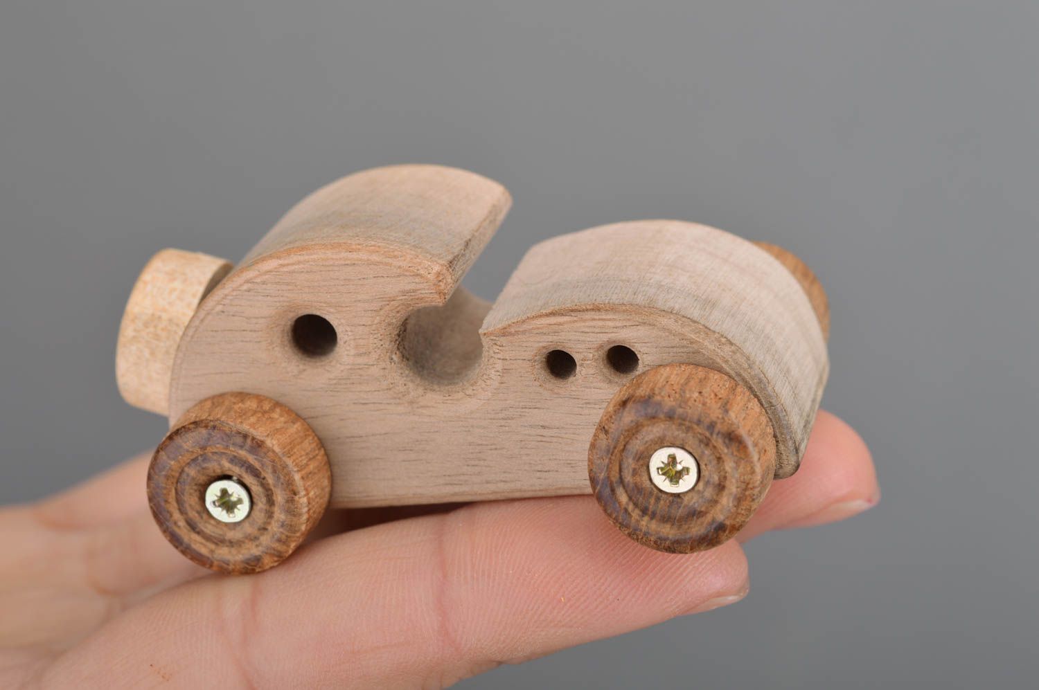 Petit jouet voiture en bois fait main écologique pour enfants de plus de 6 ans  photo 3