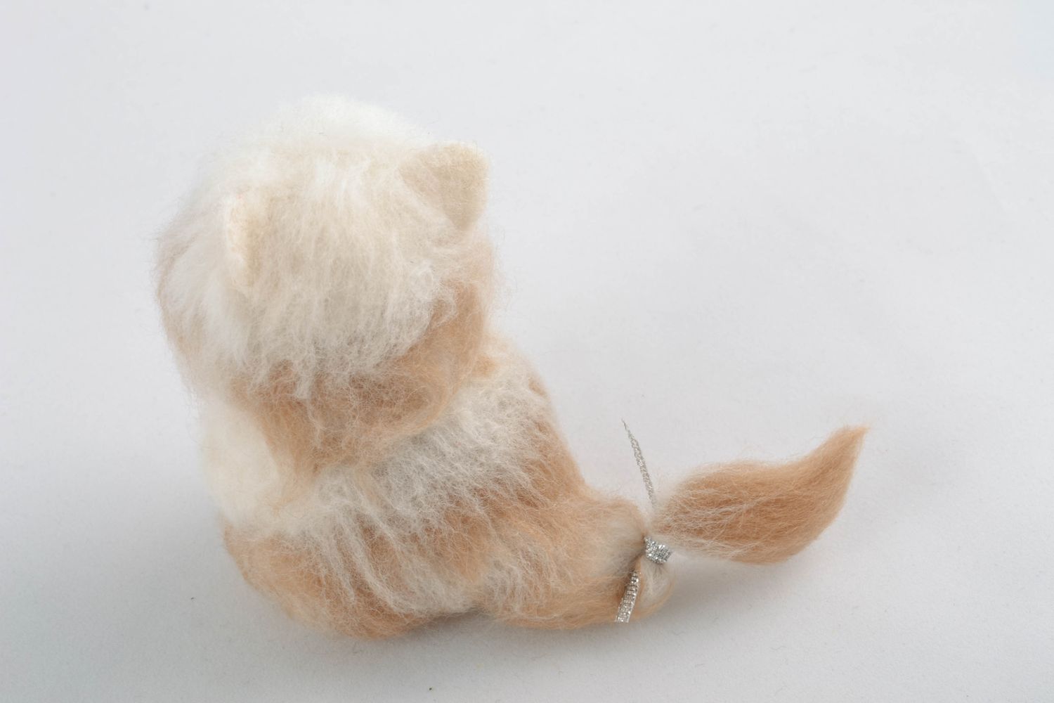 Handmade Kuscheltier Katze aus Wolle foto 4