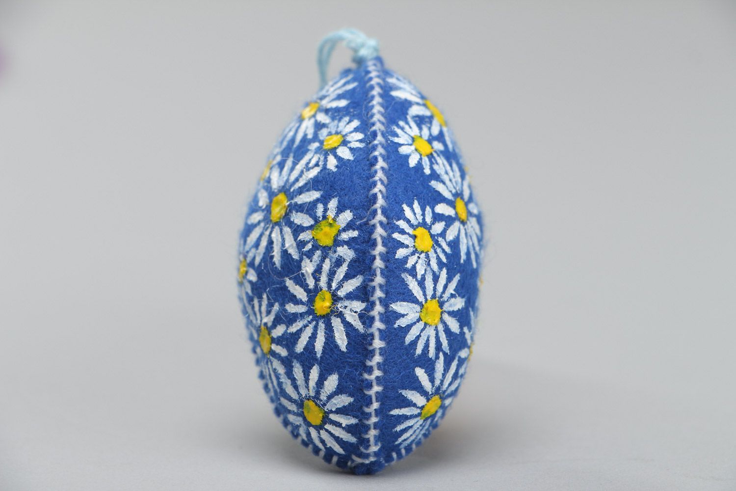 Colgante decorativo de filetro hecho a mano con forma de huevo de Pascua  foto 4