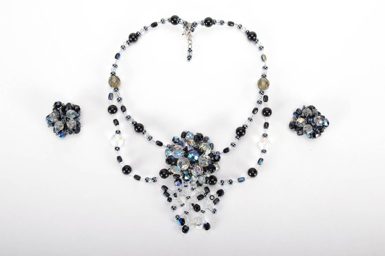Set de bijoux artisanal en perles de rocailles photo 2