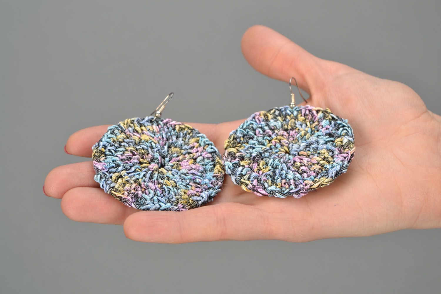 Large round crocheted earrings photo 2