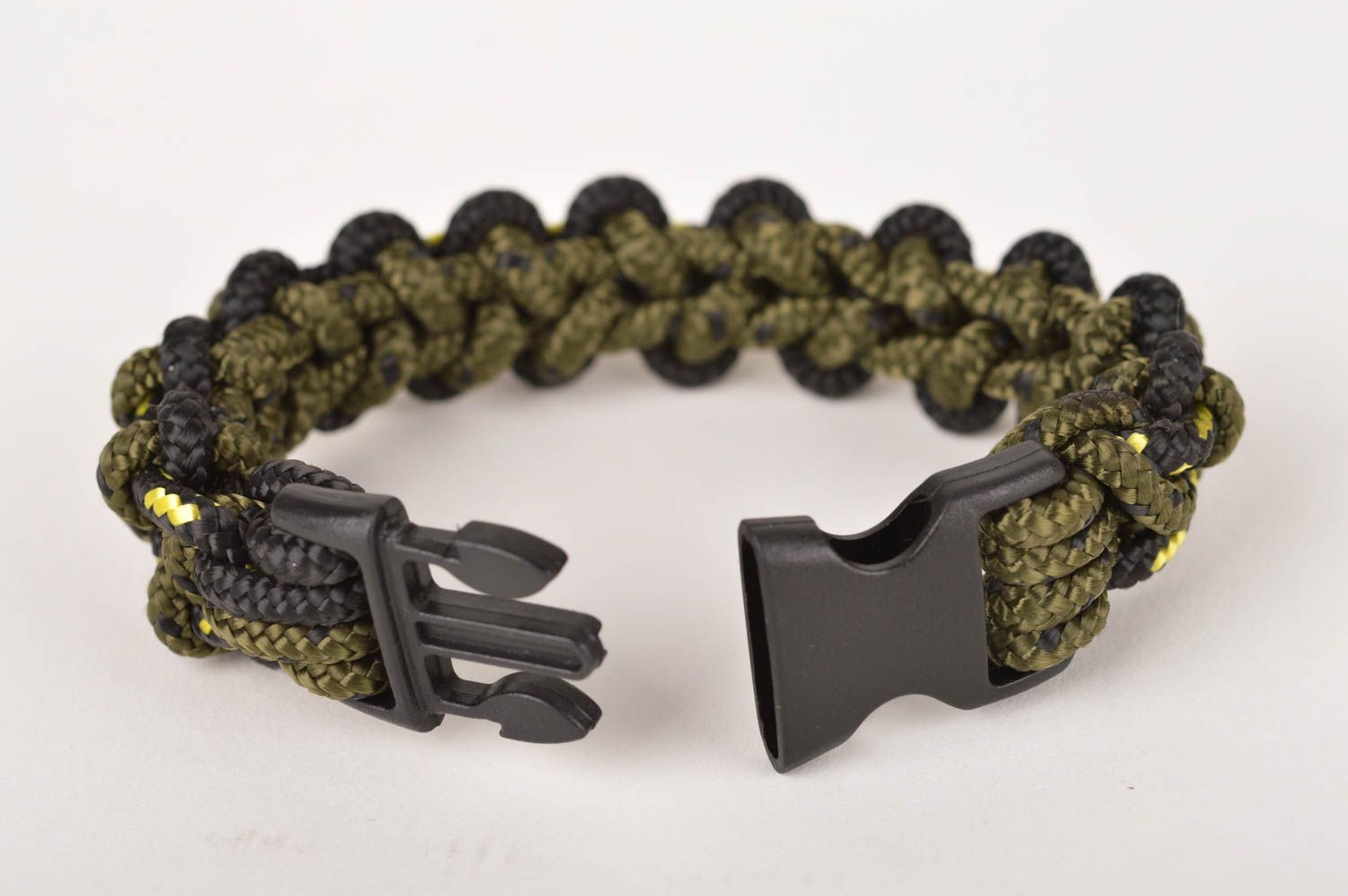 Stylish handmade cord bracelet fashion tips survival bracelet fashion trends photo 2