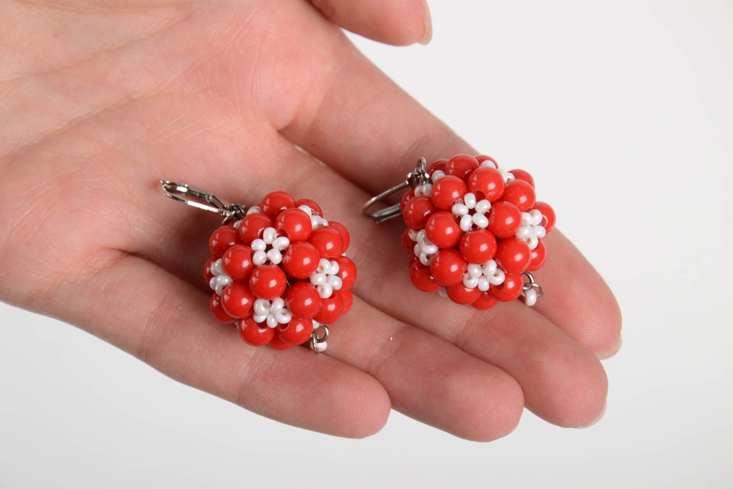 Handmade bright beautiful earrings red female earrings beaded accessory photo 2