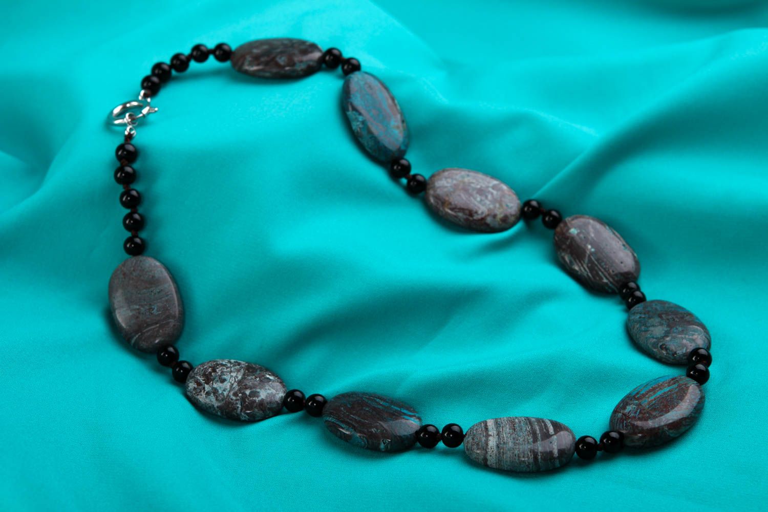 Halskette für Frauen handgefertigt Perlen Schmuck elegant Geschenk für Frauen foto 1