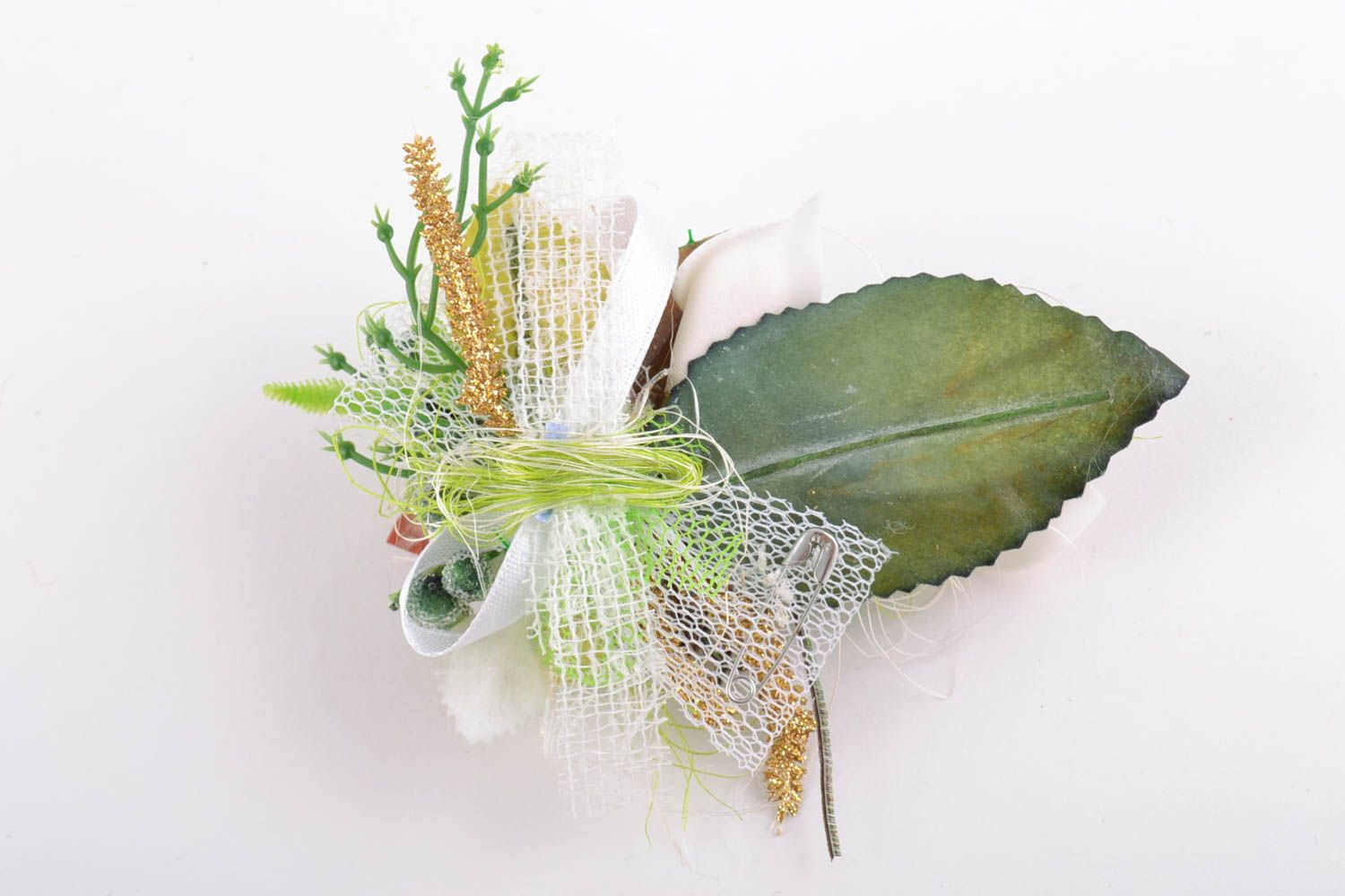 Fleurs artificielles pour barrette ou broche faites main vertes originales photo 3