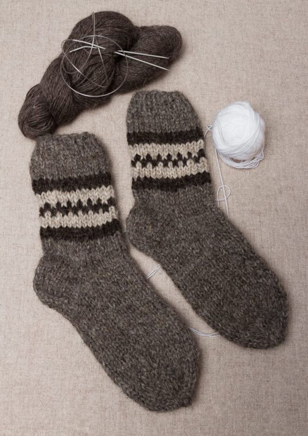 Grey woolen socks photo 1