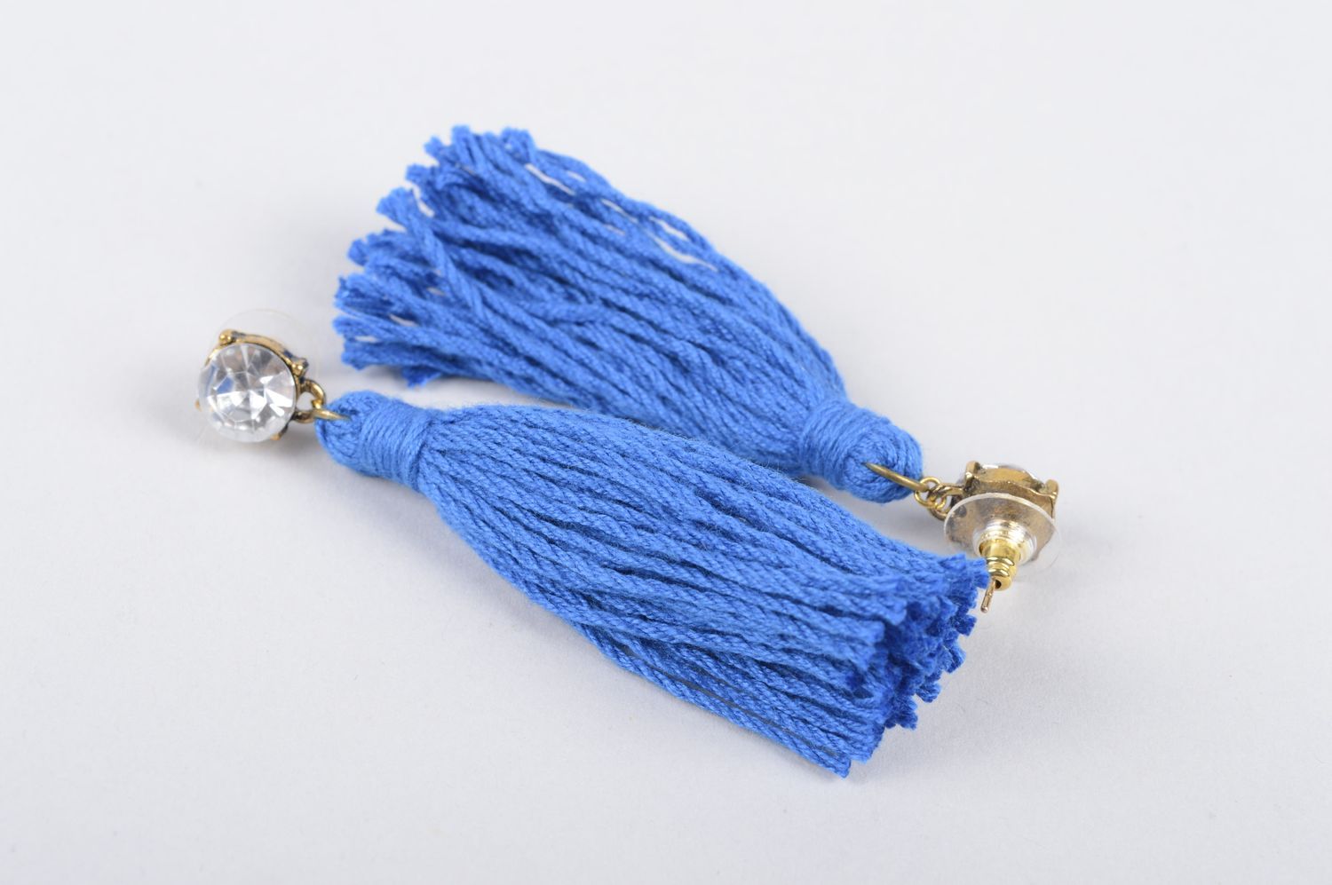 Boucles d'oreilles fils Bijou fait main bleu Accessoire femme coton frange photo 2