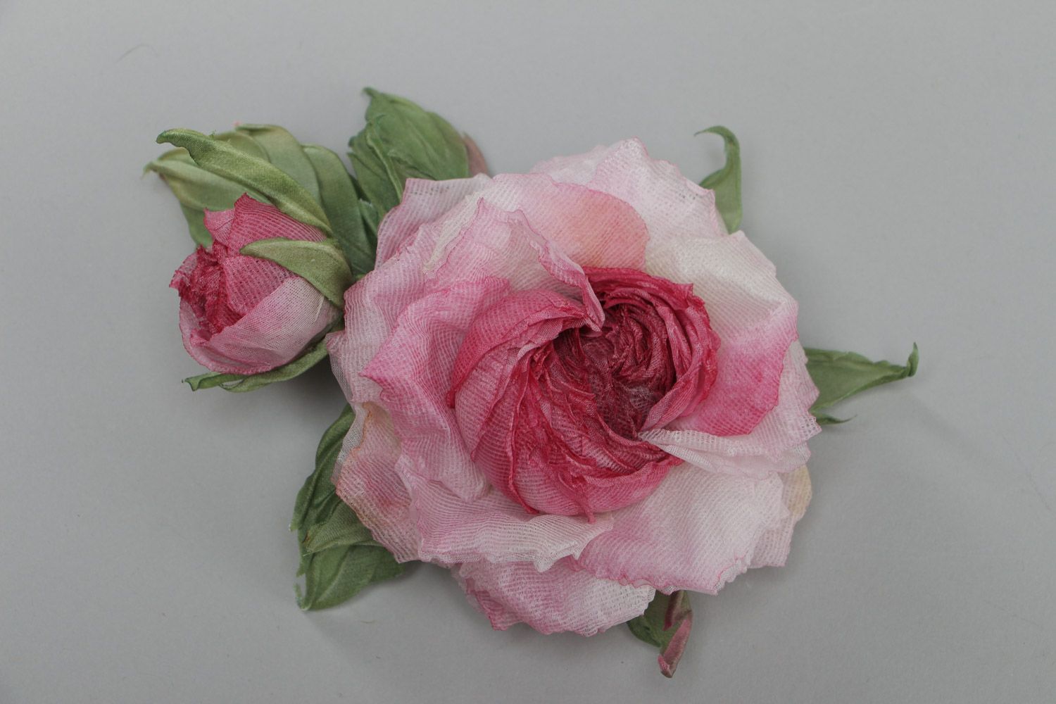 Брошь в виде розы крупная розовая нежная красивая стильная изящная ручной работы фото 2