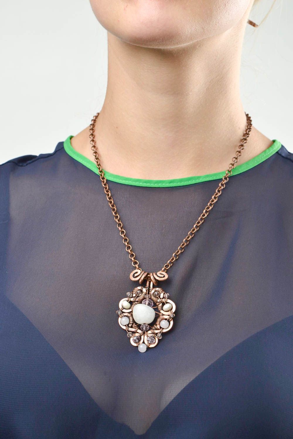 Colgante de cobre hecho a mano adorno para el cuello accesorio para mujer foto 2