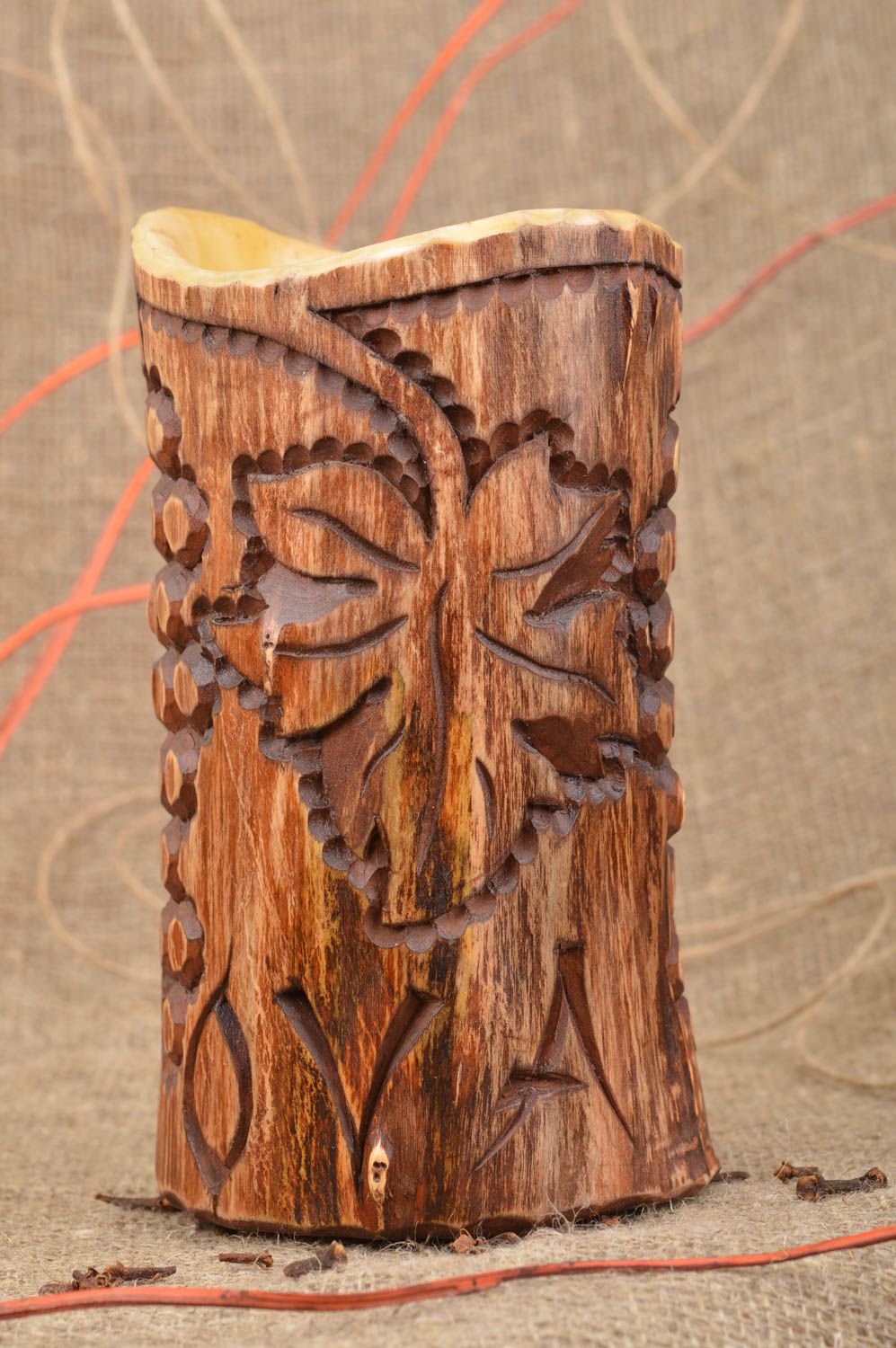 Dekorative Vase aus Holz mit Muster handmade geschnitzt schön ethnisch klein  foto 1