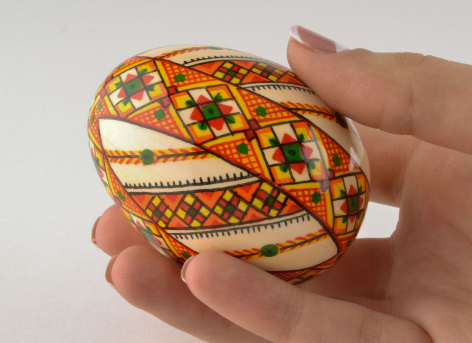 Ovo de madeira pintado à mão para Páscoa foto 2