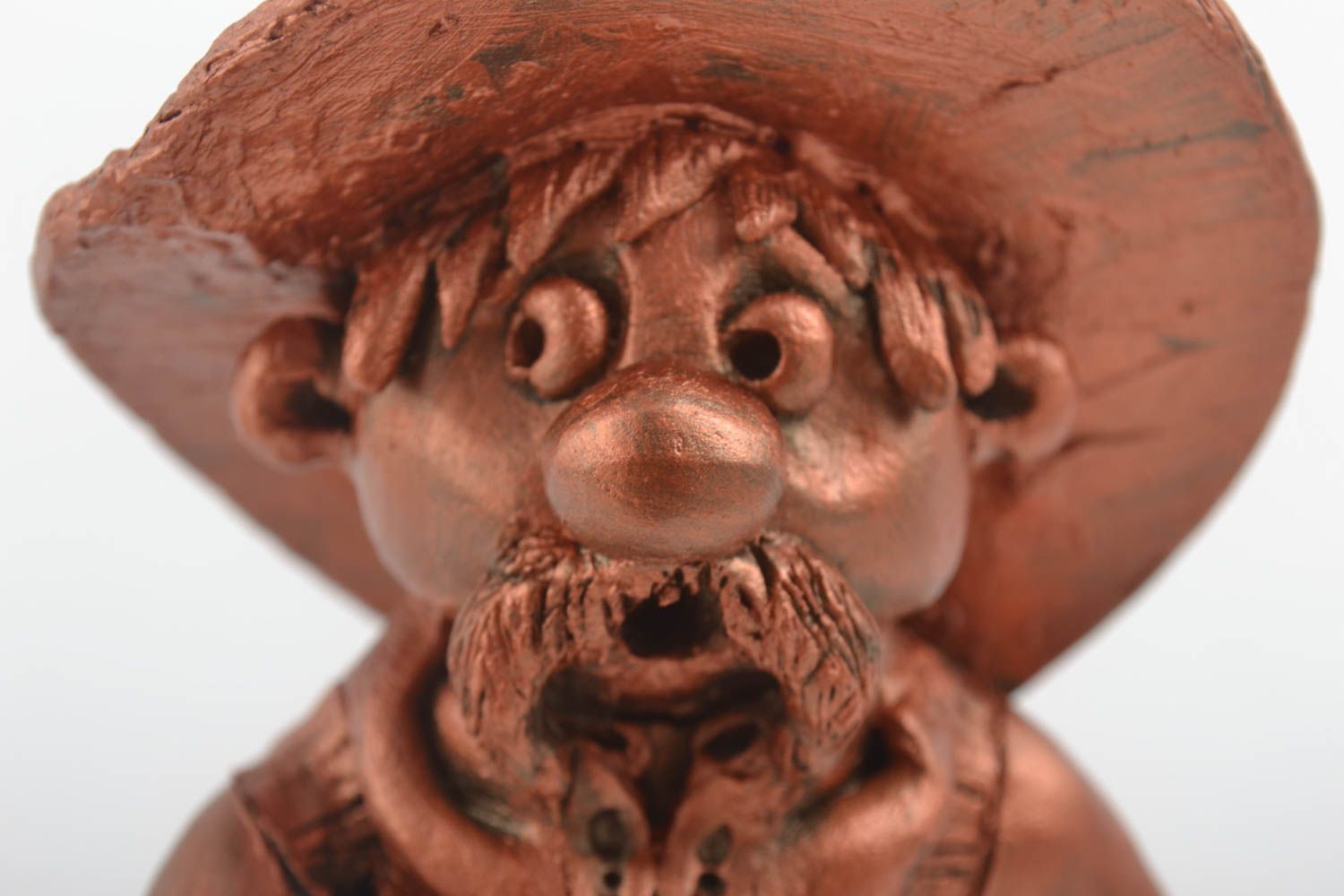 Statuina fatta a mano figurina di un uomo in ceramica souvenir di terracotta
 foto 5