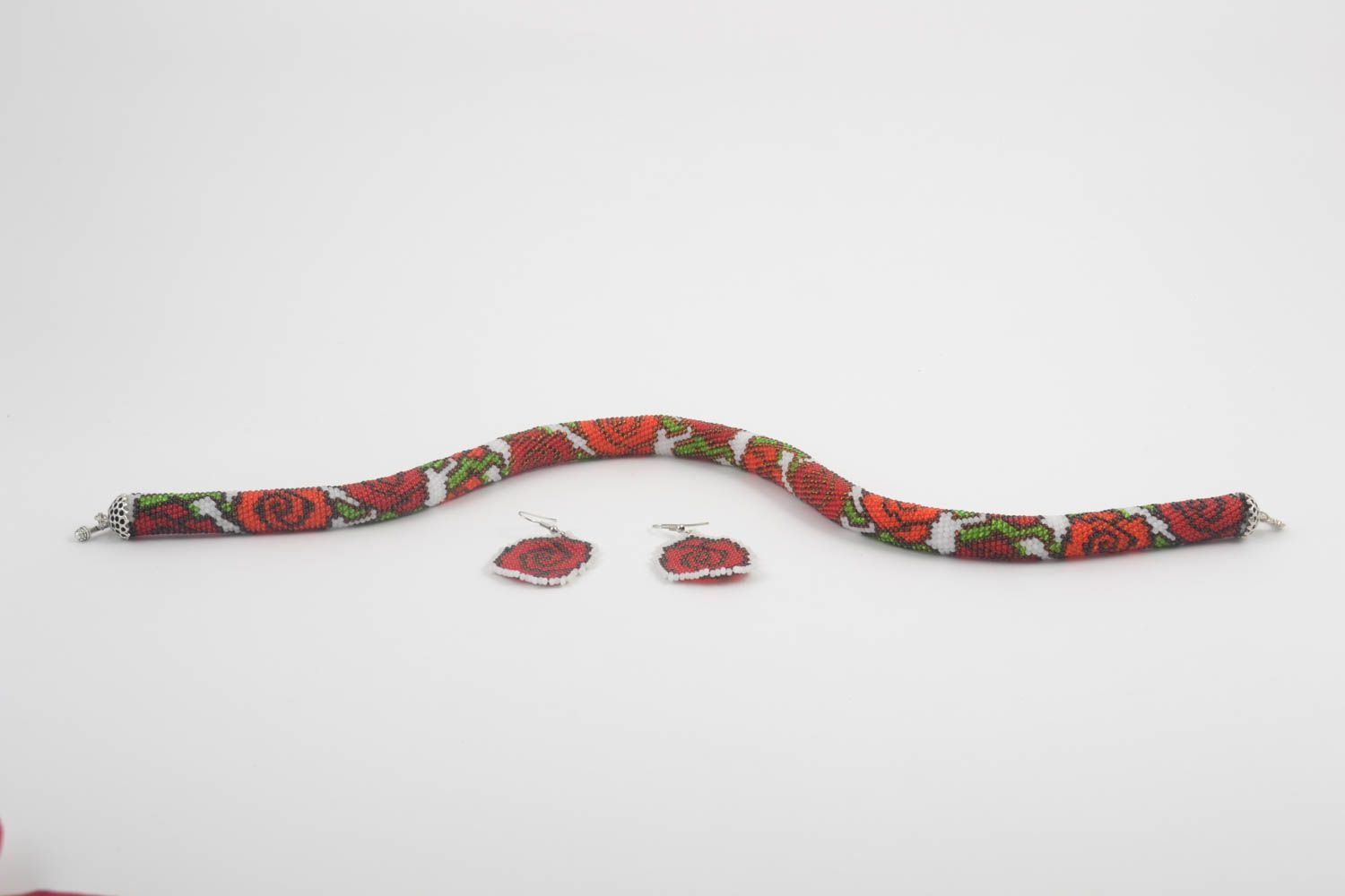 Set de bisutería artesanal collar de moda pendientes originales con rosas foto 4