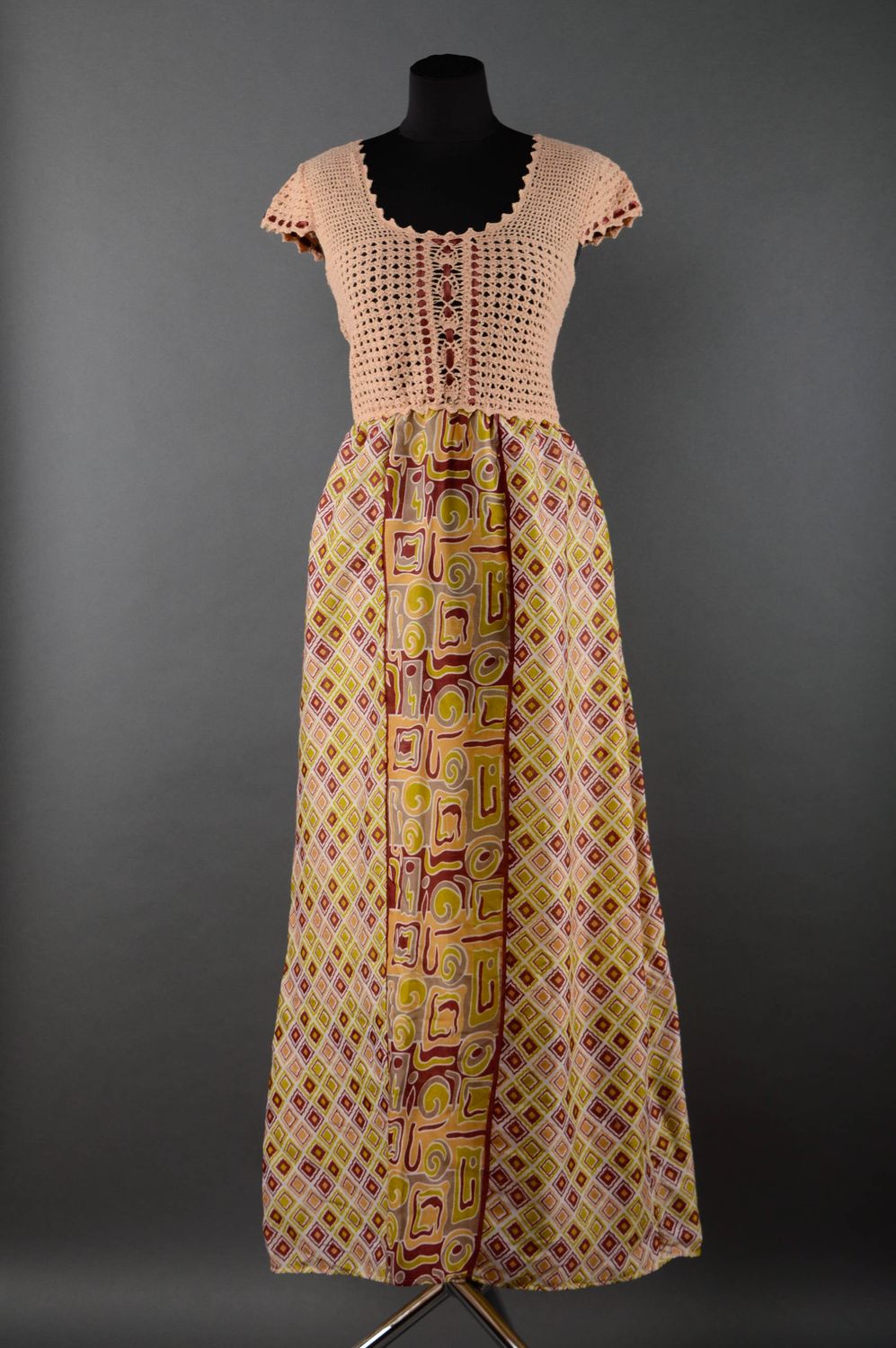 Платье с коротким рукавом вязаное длинное  фото 1