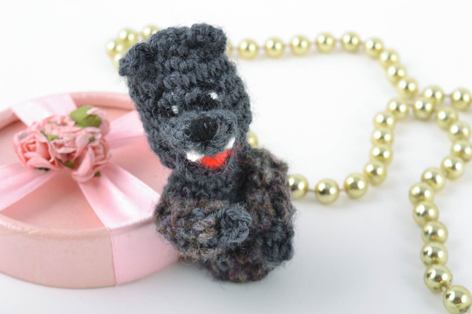 Marionnette à doigt loup gris tricotée au crochet faite main originale photo 1