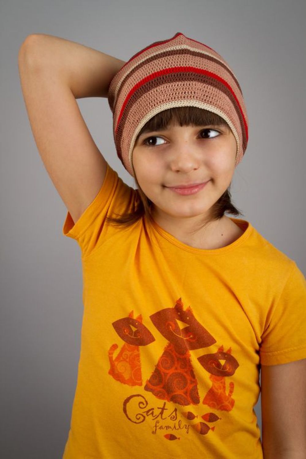 Children's crochet hat with stripes photo 2