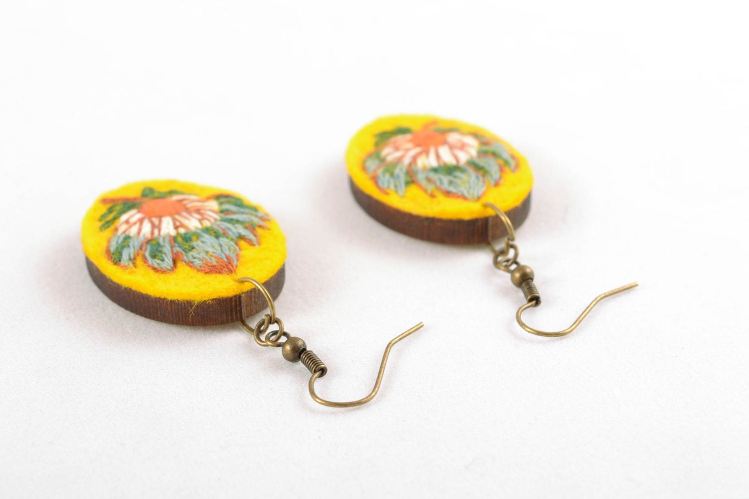 Handmade wooden and felt earrings with embroidery photo 4