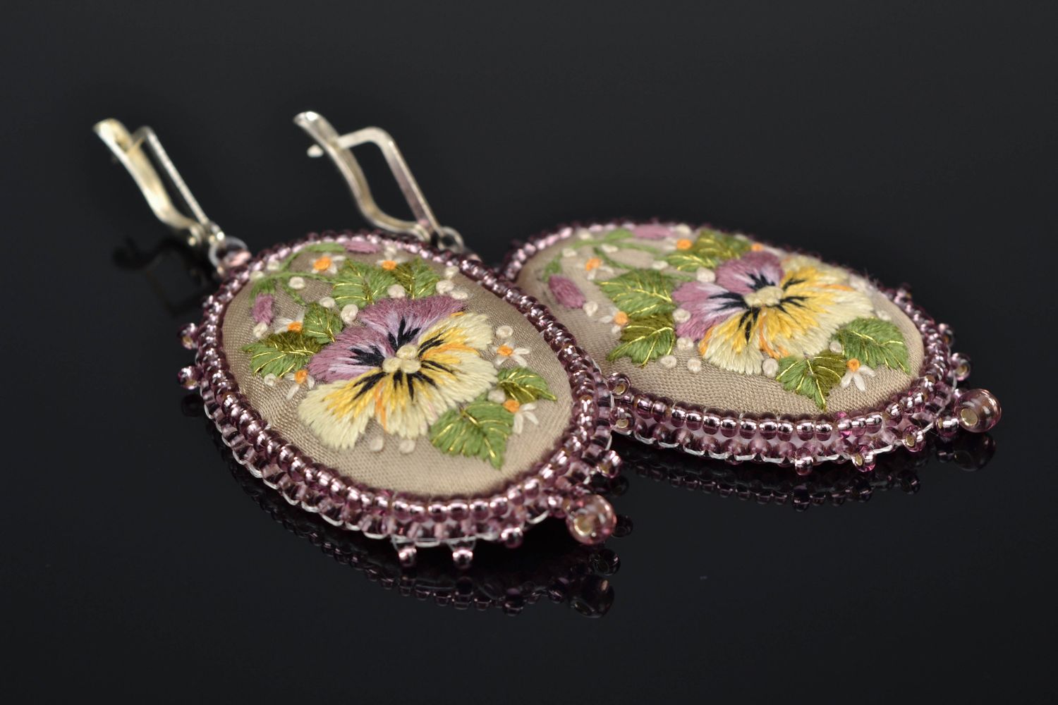 Satin stitch embroidered earrings Pansies photo 1