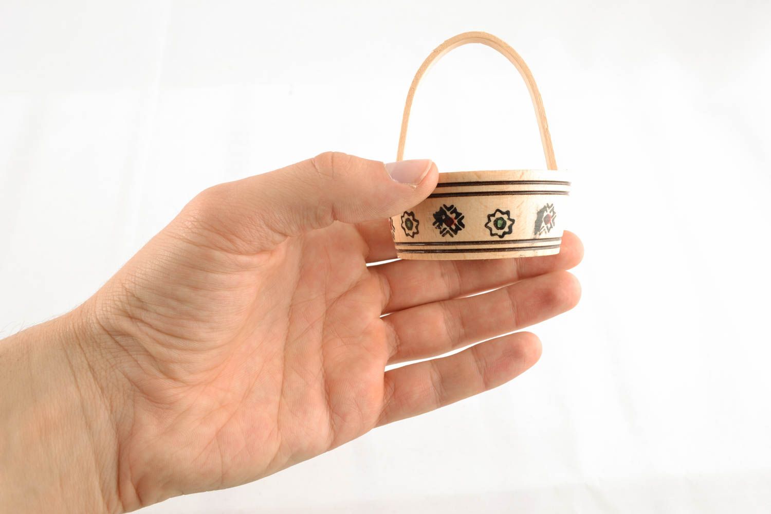 Handmade Easter egg basket photo 4