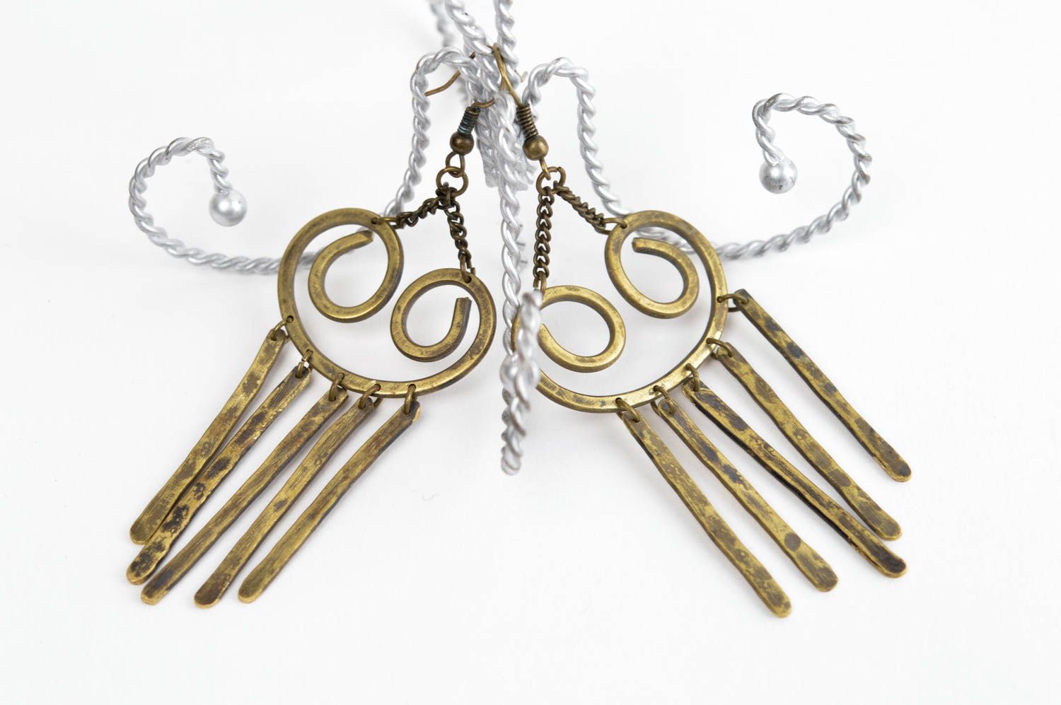 Stylish handmade metal earrings costume jewelry designs metal craft gift ideas photo 1