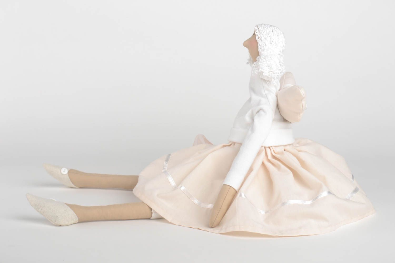 Кукла ручной работы авторская кукла на подставке тряпичная кукла Ангел в белом фото 3
