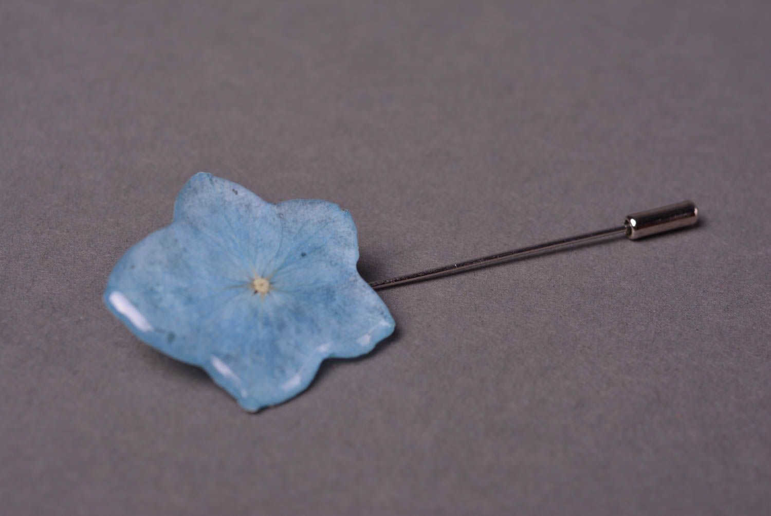 Broche fleur bleue Bijou fait main design élégant Cadeau femme original photo 3