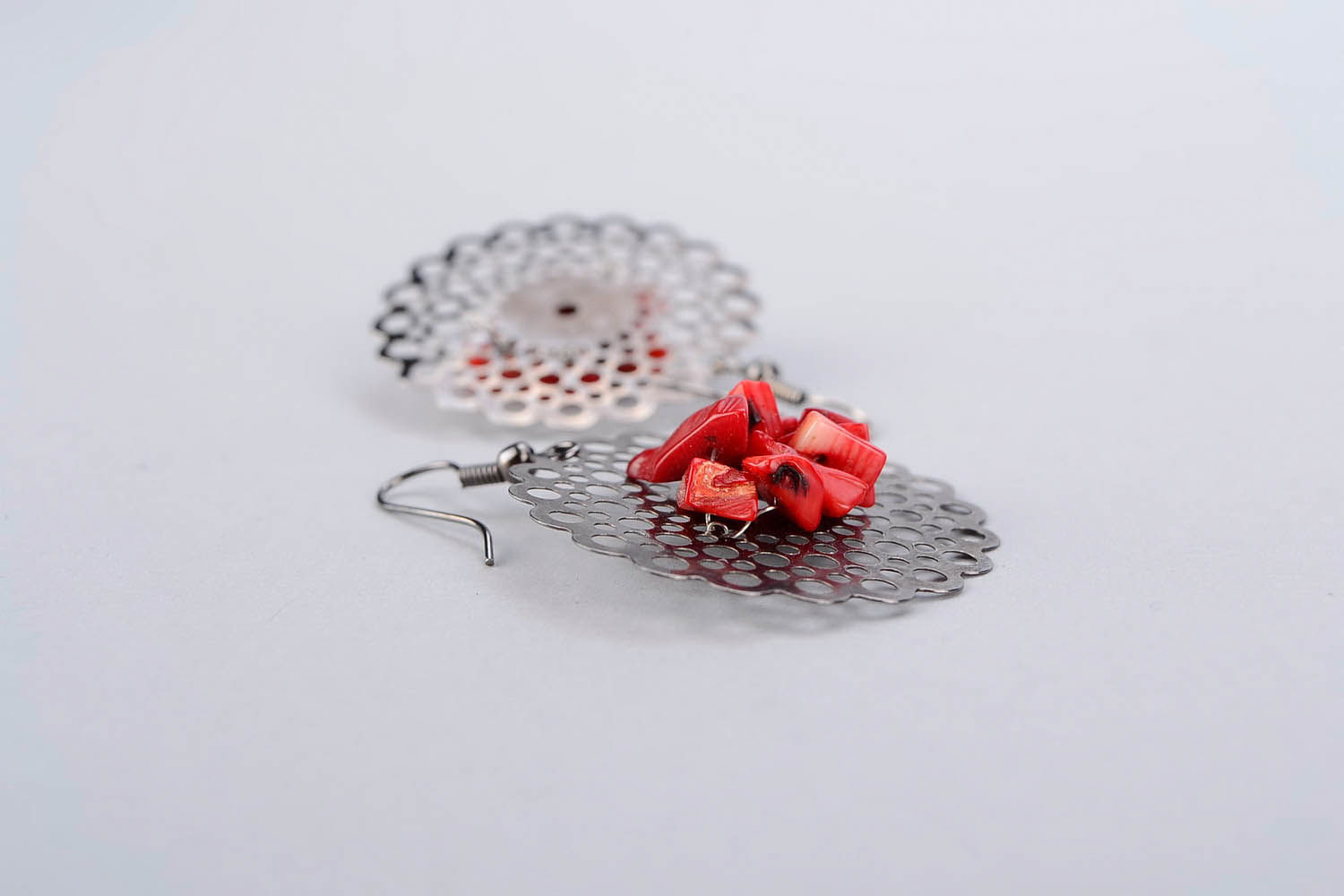 Openwork earrings with coral photo 2