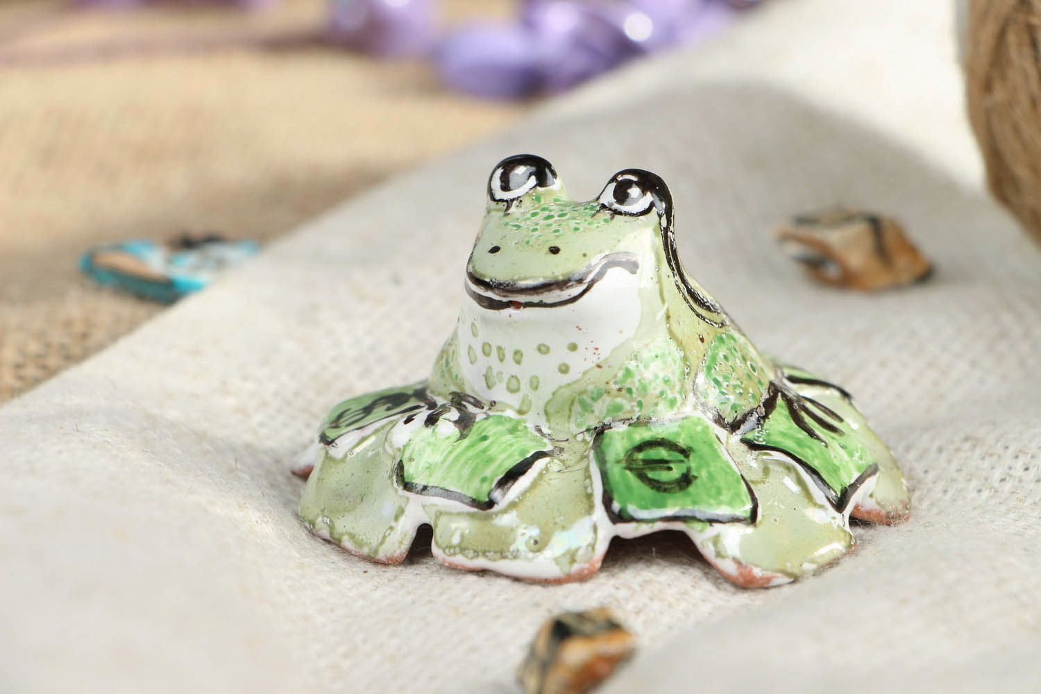 Ceramic frog figurine photo 5