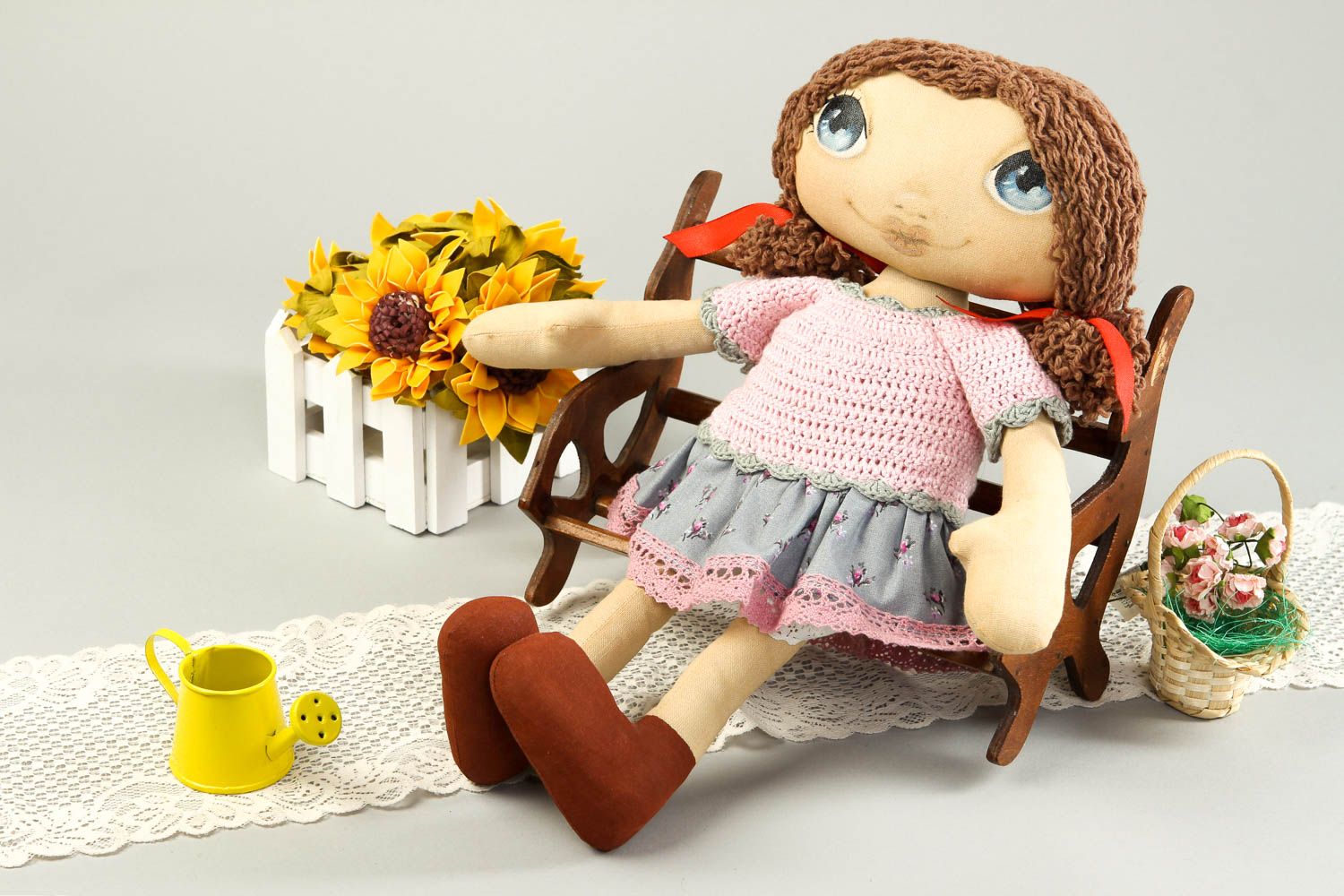 Handmade Designer Puppe im Kleid Stoff Spielzeug braunhaarige schöne Puppe foto 1