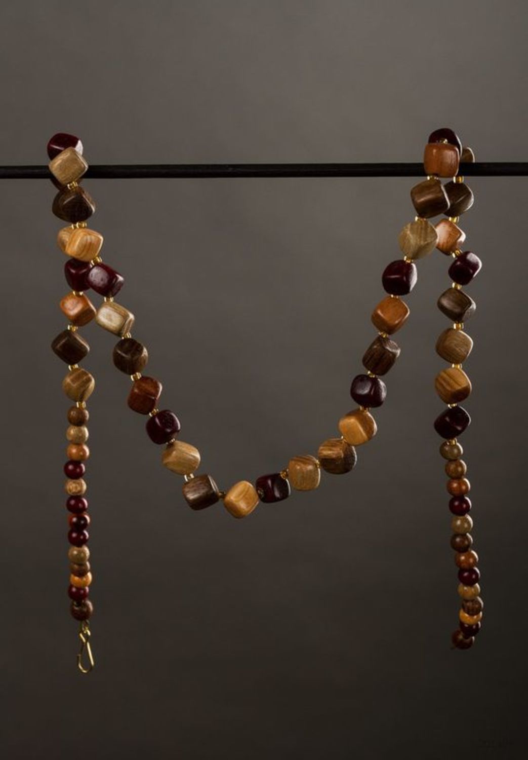 Wooden bead necklace photo 1