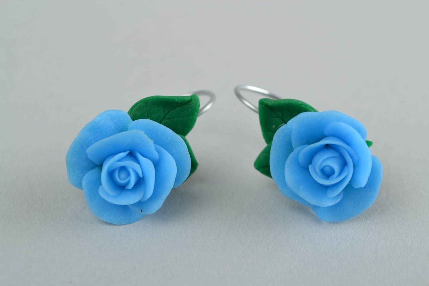 Beautiful handmade women's polymer clay flower earrings of blue color photo 3