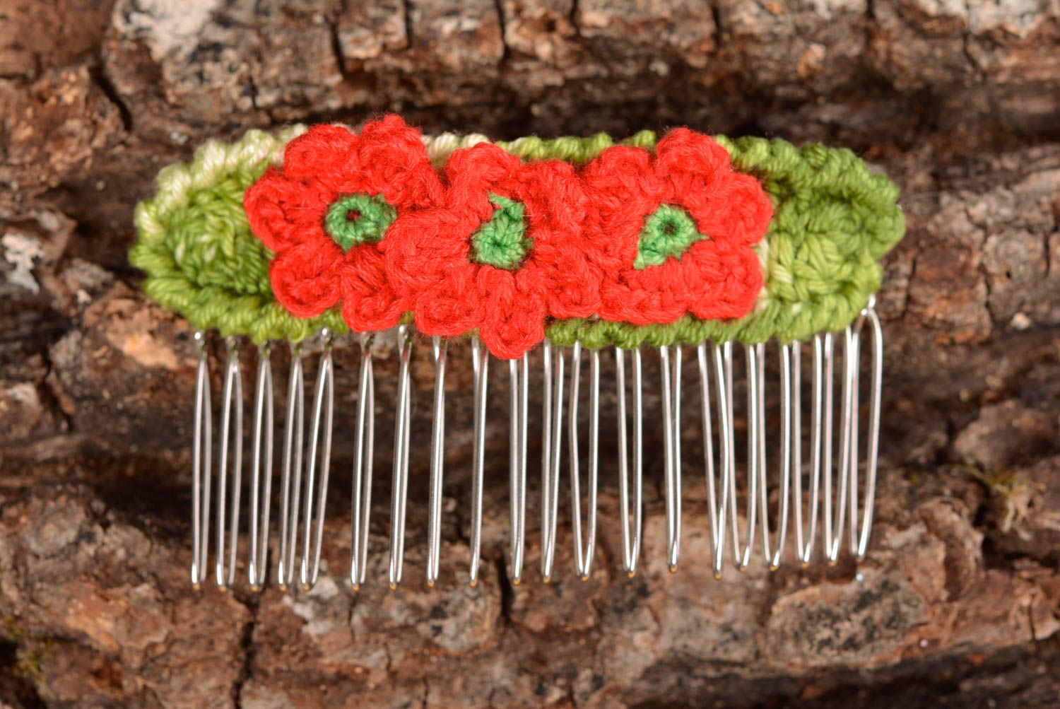 Peigne cheveux fait main Accessoire cheveux avec fleurs rouges Cadeau femme photo 1