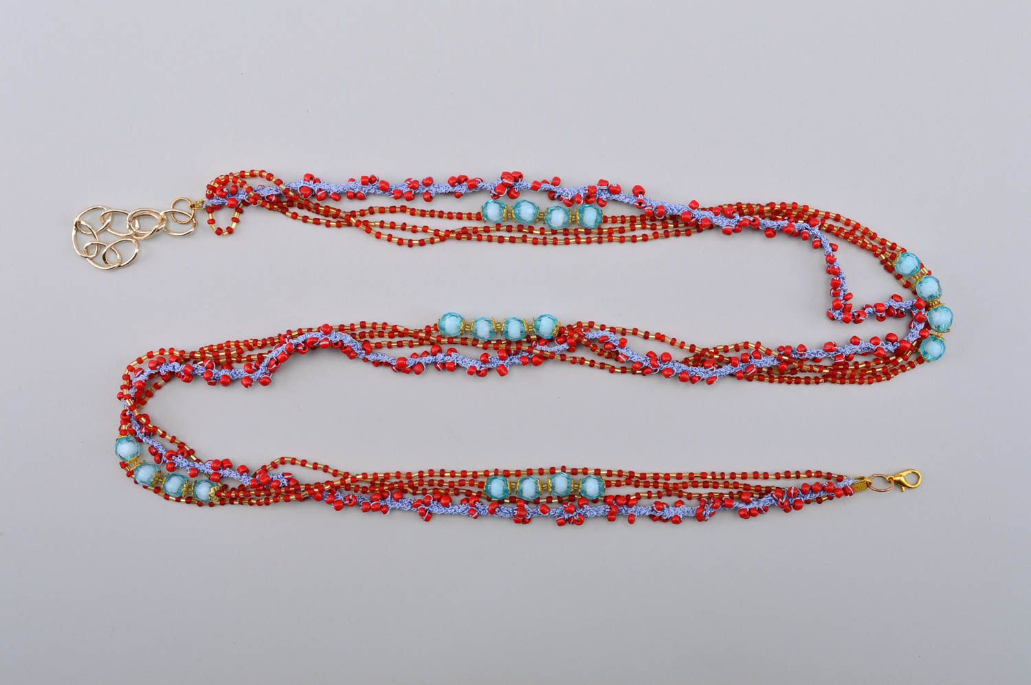 Collier en perles de rocaille Bijou fait main rouge-bleu Cadeau pour femme photo 5